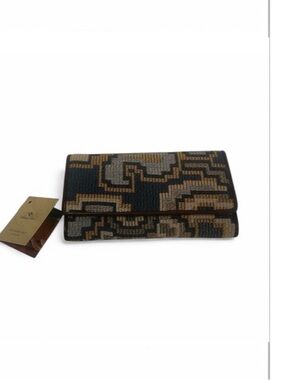 NWT Patricia Nash Peruvian Terrsesa Tapestry Wallet – RFID Protection
